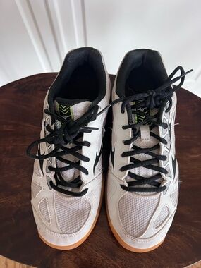 Mizuno Cyclone Speed 2 Women’s Volleyball Shoes Size 7.5